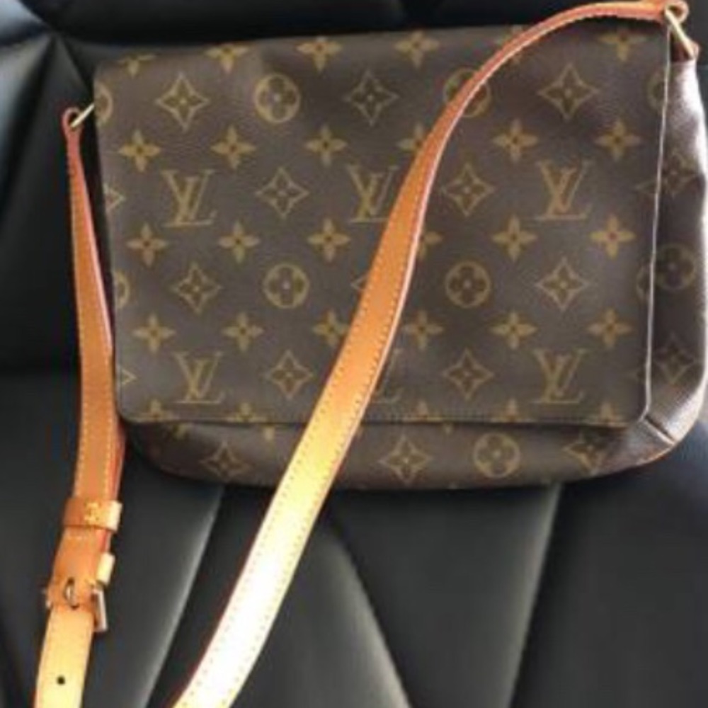 💯 authentic muse beautiful condition mint!